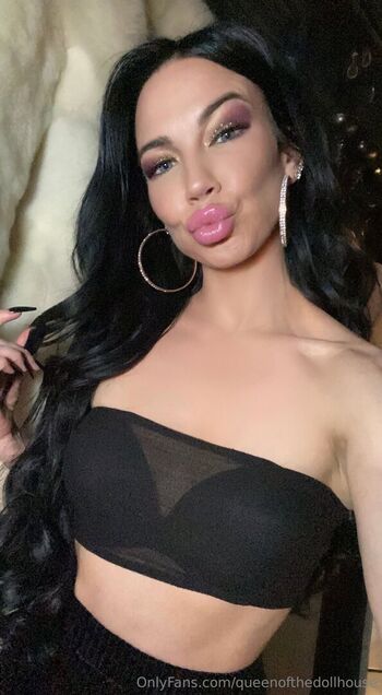 queenofthedollhouse