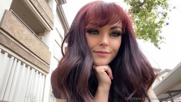 queenstaxxx23