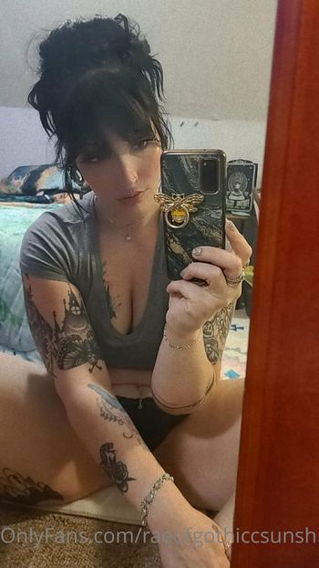 raeofgothiccsunshine