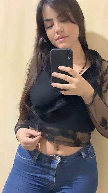 Raphaela Nascimento