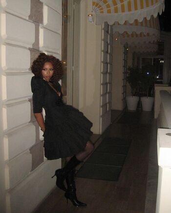 Ravyn Lenae