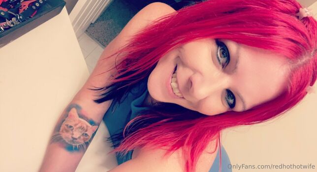 redhothotwife