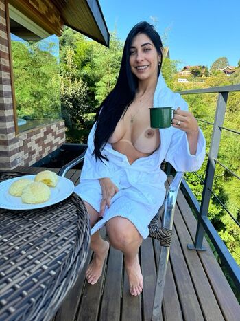 Renatinha Mello