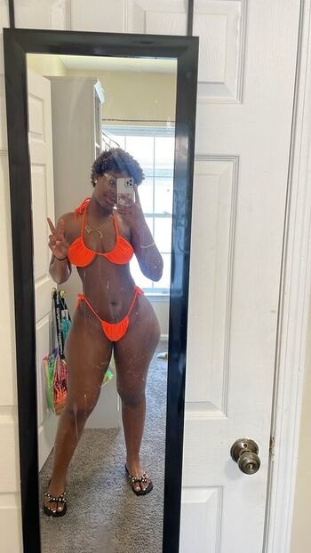 Renee Adjoa