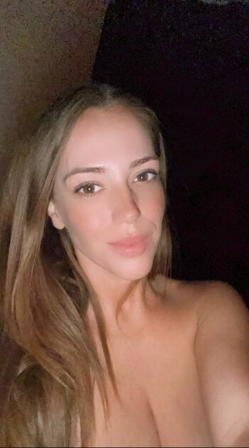 Renee R Lynn