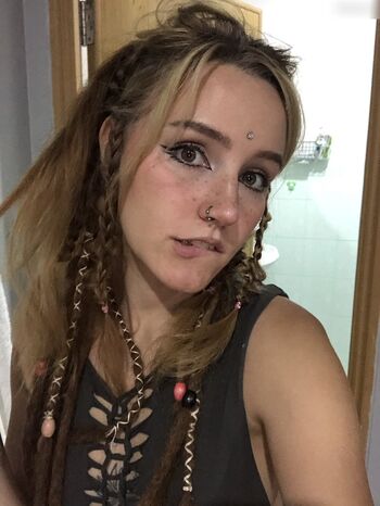 Rhea Gingertail