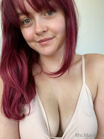 rhimarie_xo