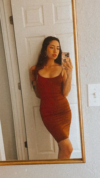 Robin Mae