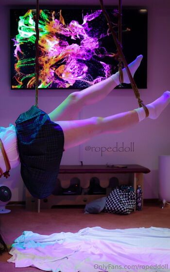 ropeddoll