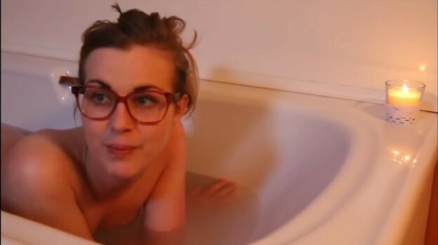 Rose And Rosie