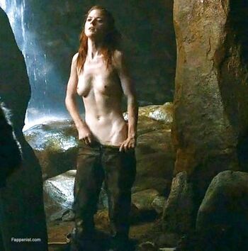 Rose Leslie
