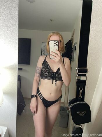 roxy_redhead