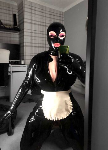 Rubberdollalice