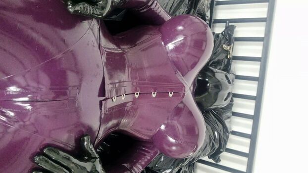 rubberdollemma