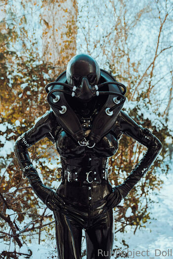 rubbobject_doll
