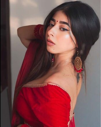 saanvi032