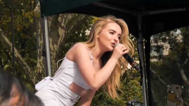 Sabrina Carpenter