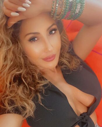 Sahar Manley