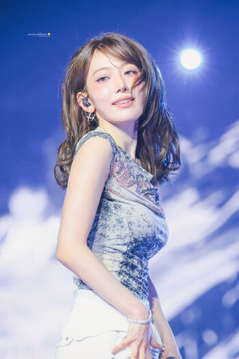 Sakura Miyawaki 宮脇 咲良
