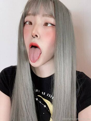 sally_wu
