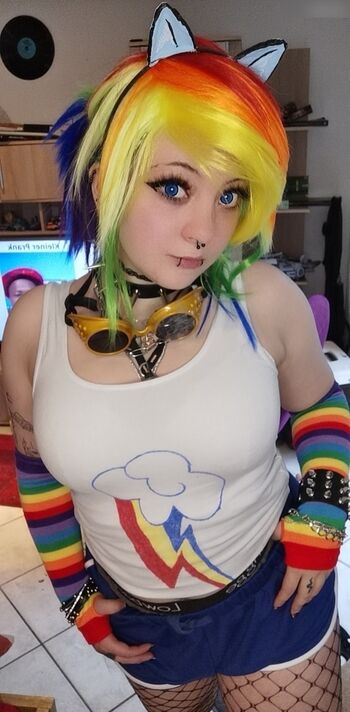 Sam aka littlescarefox