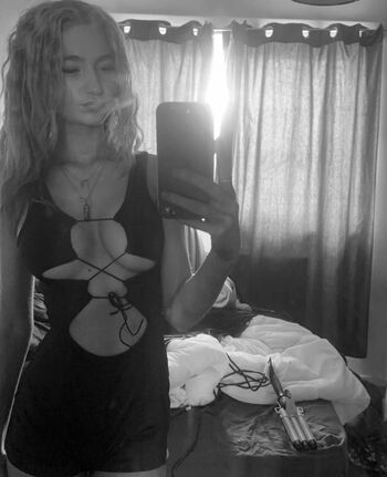 ×_samantha.345_x