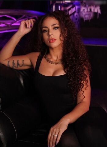Samantha Irvin