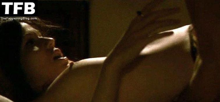 Samantha Mathis
