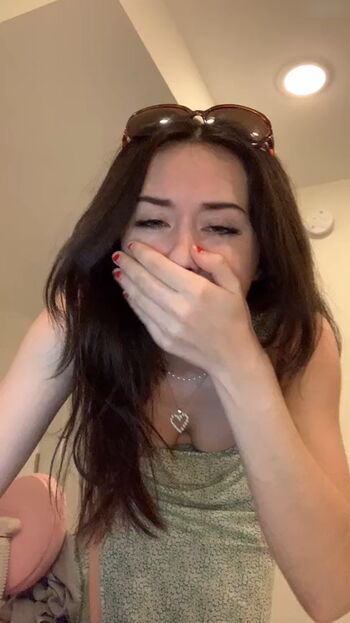Samantha2476