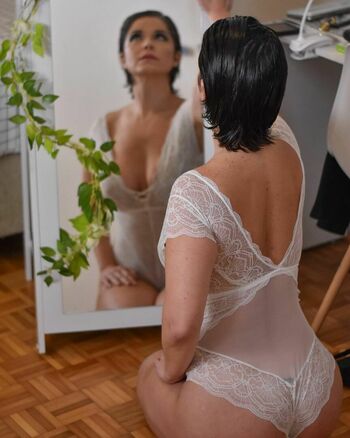 Samara Felippo