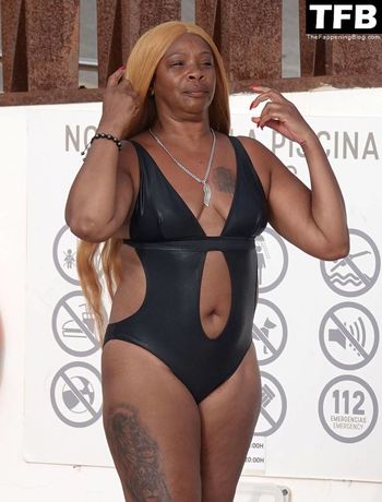 Sandi Bogle