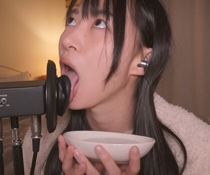 Sara ASMR
