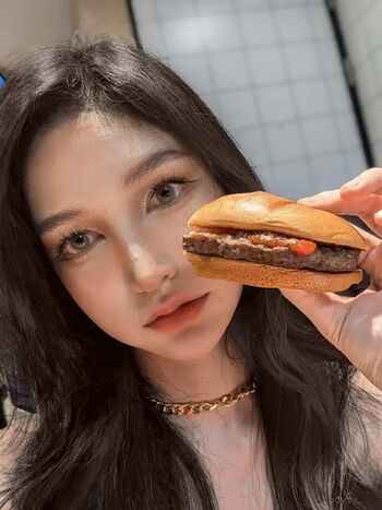Sara Tokyo