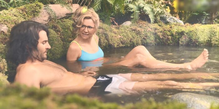 Sarah Chalke