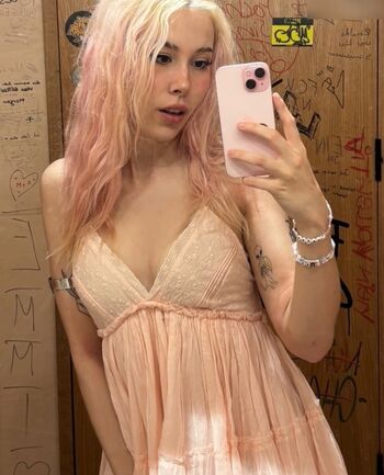 Sarahtoninx9_