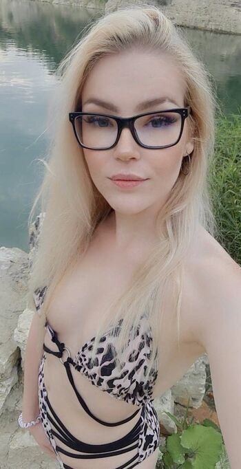 sari_safari32