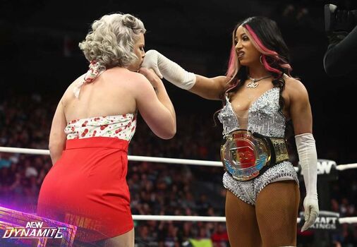 Sasha Banks