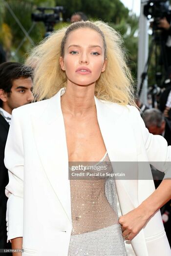 Sasha Luss