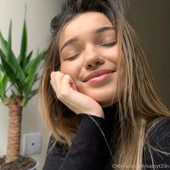 Sassyt33n