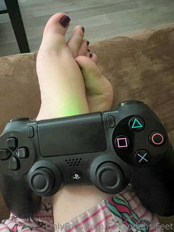 savannahs.feet