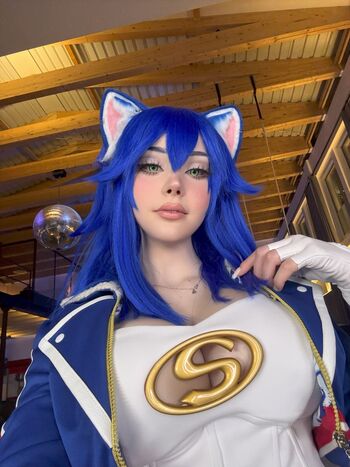 Saya The Fox