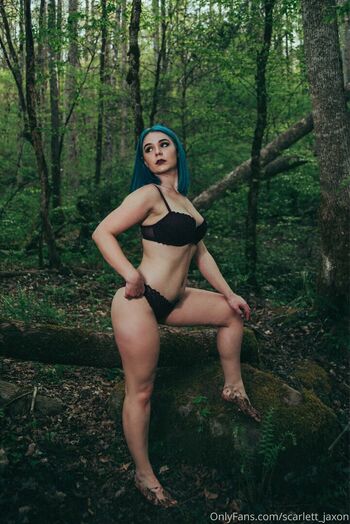 scarlett_jaxon