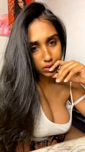 Scarlett M Rose