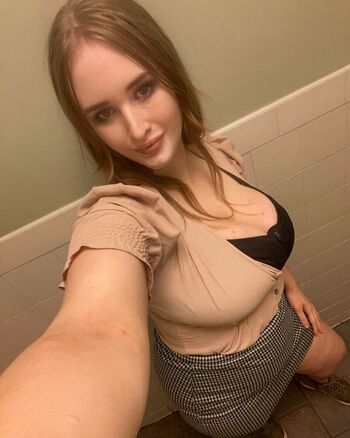 Scarlett Rose