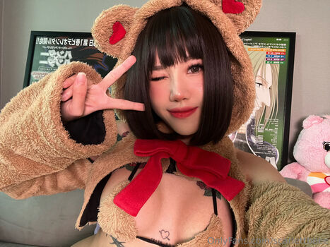 scarlettbeee