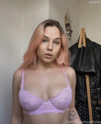 selinasofia / xadmetax