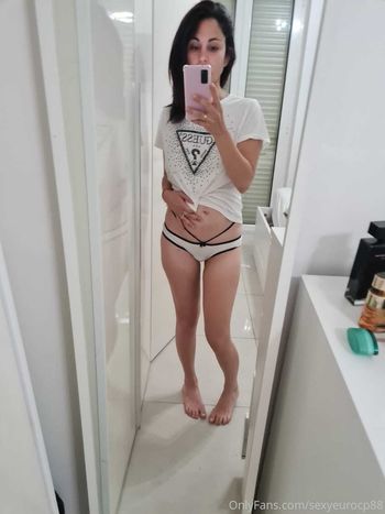 sexylatinawife