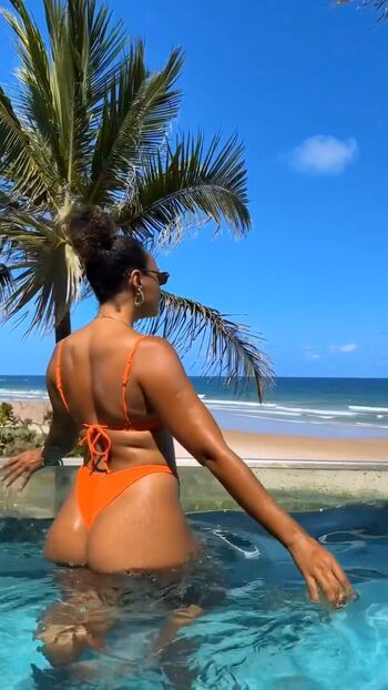 Sheron Menezes