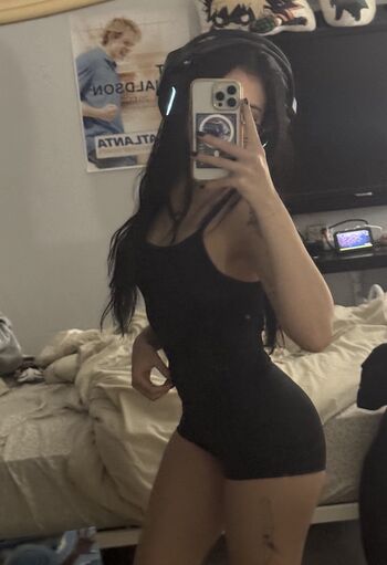 Shilynn Velez