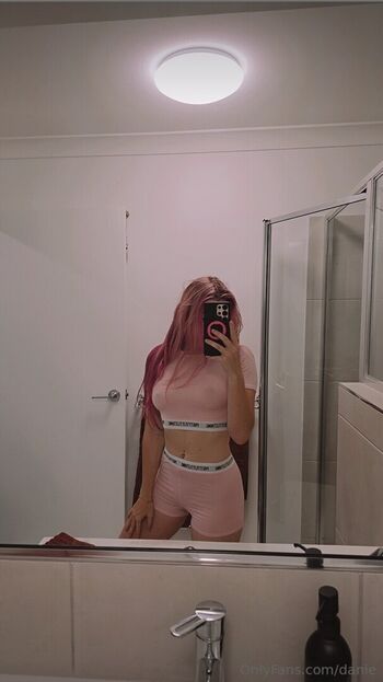 Shine_Chanel